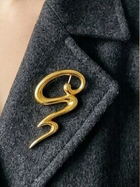 Gold Abstract Swirl Brooch - Women Jewelry